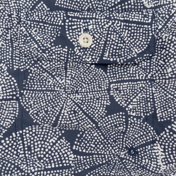 NWOT Club Monaco Printed Swim Trunks Men's Medium - Picture 9 of 9